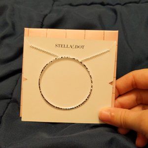 Stella & Dot Hoop Necklace